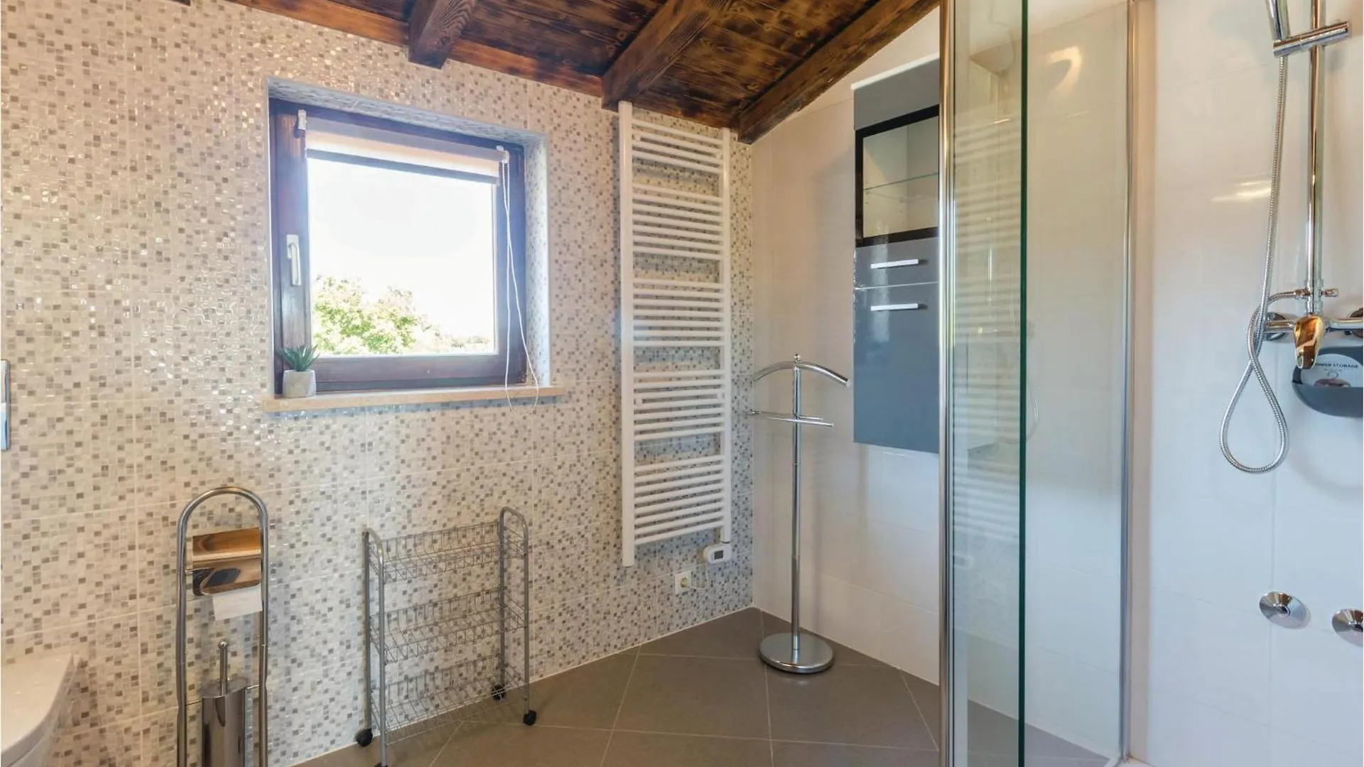 Casa vacanze Amazing Home In Porec With Kitchen Croazia
