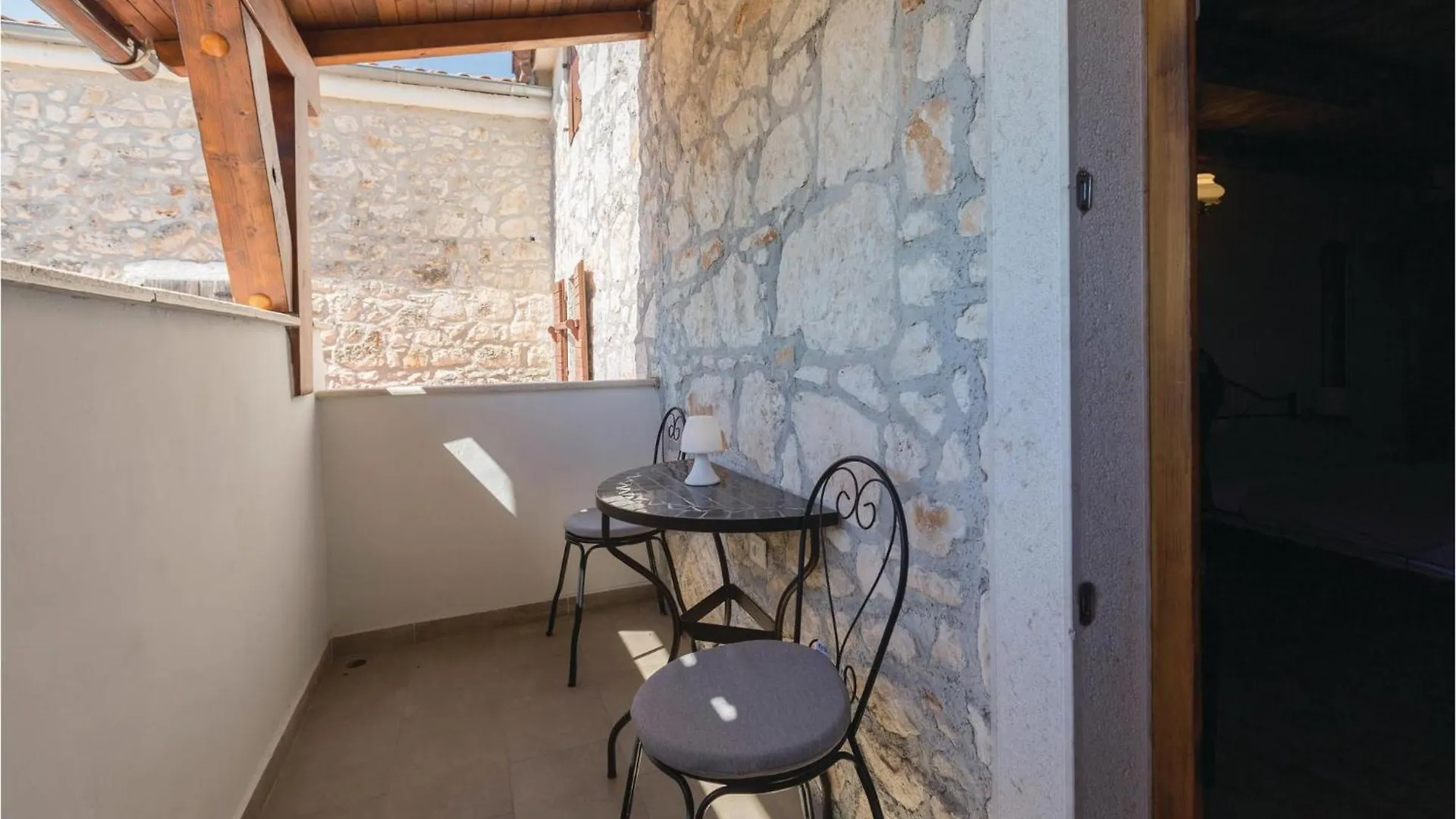 Amazing Home In Porec With Kitchen Casa vacanze